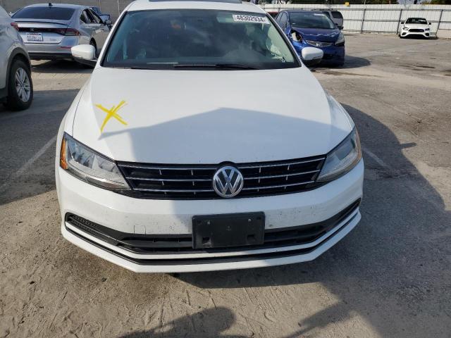 3VWDB7AJ9JM218445 Volkswagen JETTA SE