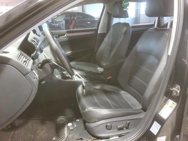 1VWBT7A3XEC072392 Volkswagen PASSAT SE