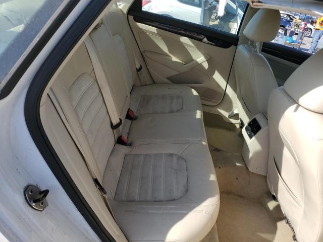1VWCN7A3XEC097579 Volkswagen PASSAT SEL
