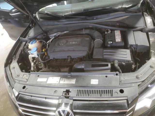 1VWBT7A3XEC072392 Volkswagen PASSAT SE