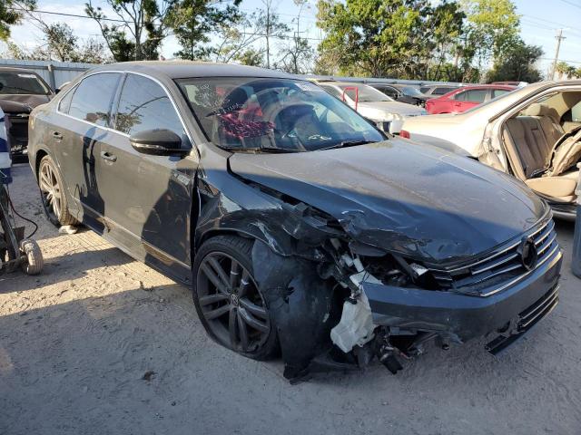 1VWDT7A37HC005696 Volkswagen Passat R-line
