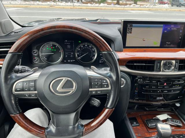 JTJHY7AX1G4215984 Lexus LX 570