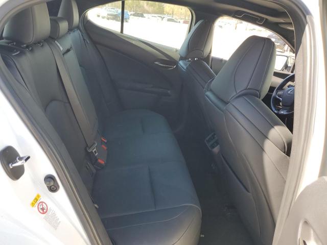 JTHY3JBH2K2002390 Lexus UX 200