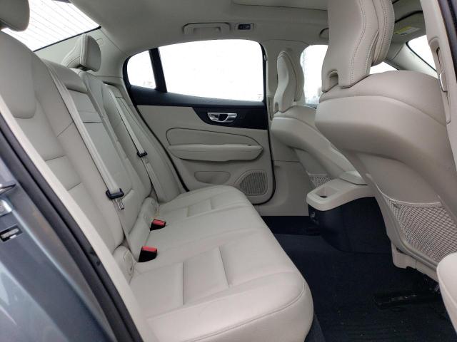7JR102FK8KG001384 Volvo S60 T5 Momentum