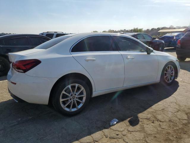 WDD3G4EB5KW024729 Mercedes-Benz A 220