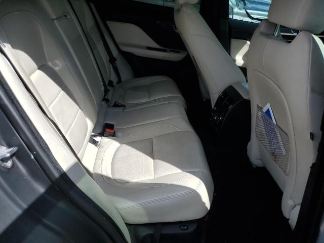 SADCP2BV7HA057920 Jaguar F-pace First Edition