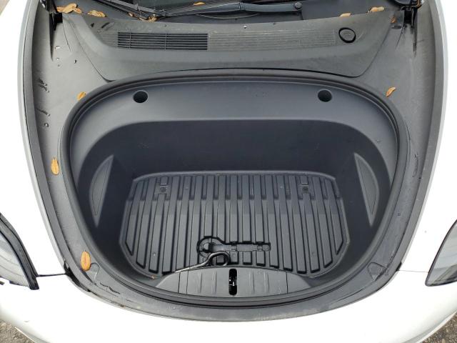5YJ3E1EB8NF186071 Tesla MODEL 3