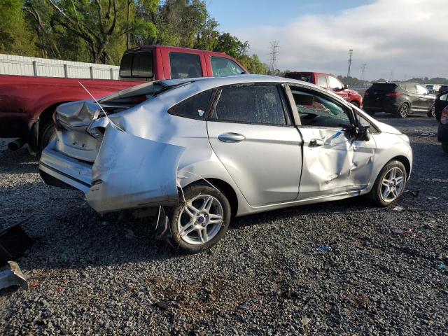 3FADP4BJ5JM108631 Ford FIESTA SE