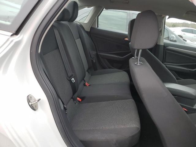 3VWCB7BU1KM240221 Volkswagen JETTA S