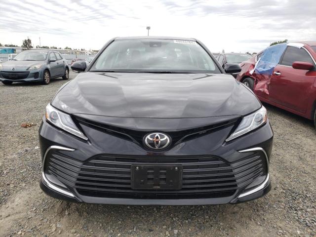 4T1F11AK5MU614162 Toyota CAMRY XLE