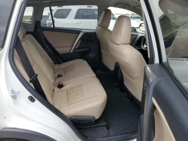JTMZFREV4HJ701693 Toyota RAV4 LE