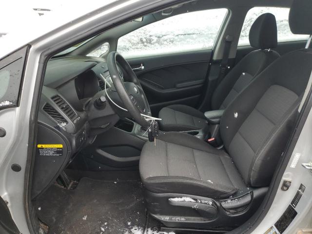 KNAFX4A65G5605853 KIA FORTE LX
