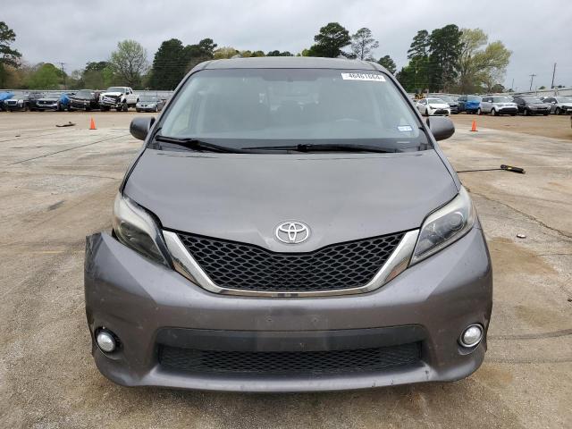 5TDXZ3DC6HS857331 Toyota SIENNA SE