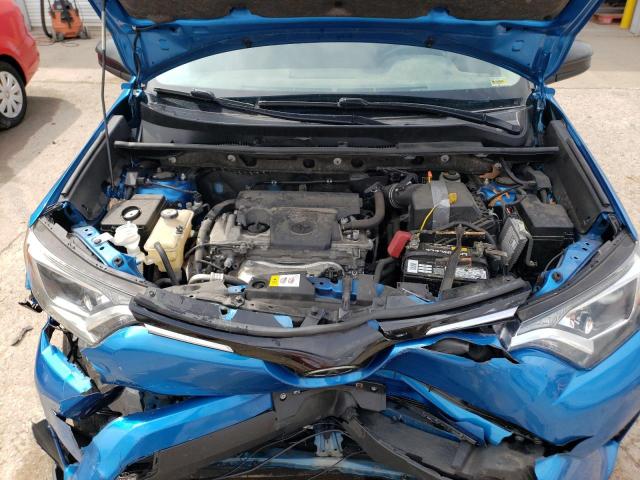 JTMZFREV3JJ166555 Toyota RAV4 LE