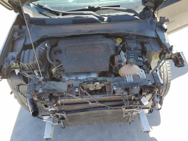 3C4NJDCB5JT330048 Jeep Compass Limited