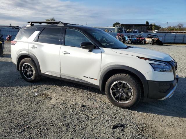 5N1DR3BD8PC246470 Nissan Pathfinder Sv