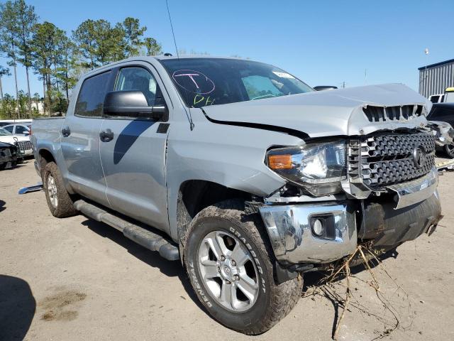 5TFDM5F17JX078657 Toyota Tundra Crewmax Sr5