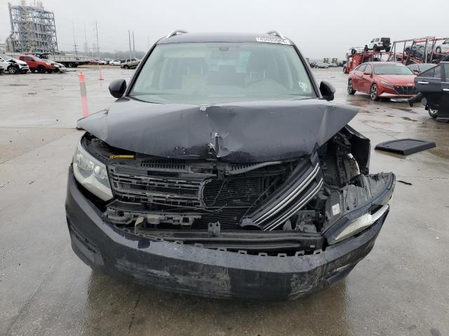 WVGRV7AXXHK003139 Volkswagen Tiguan Wolfsburg