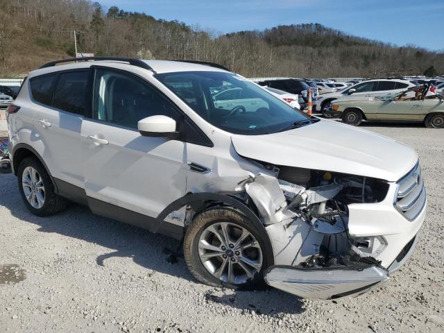 1FMCU9HD3JUA53715 Ford ESCAPE SEL