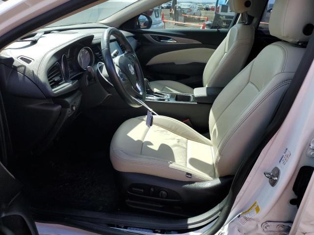 W04GU8SX8J1113566 Buick Regal Tourx Preferred