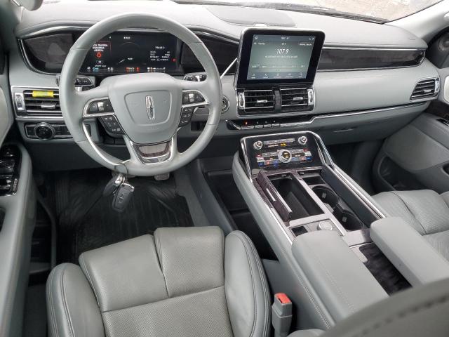 5LMJJ3LT4LEL11861 Lincoln Navigator L Reserve