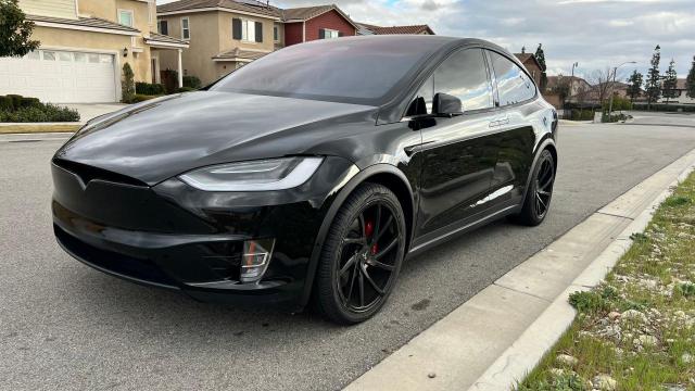 5YJXCAE47LF261008 Tesla MODEL X
