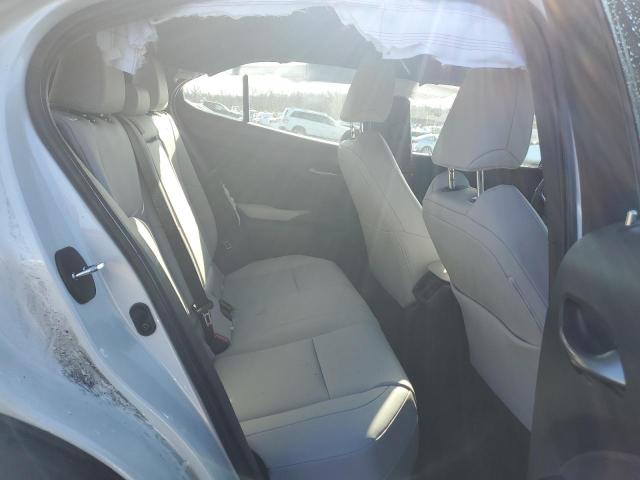 JTHX3JBH6N2048210 Lexus Ux 200 Base