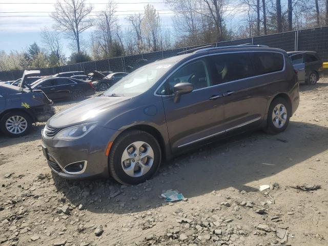 Auction sale of the 2018 Chrysler Pacifica Hybrid Touring L, vin: 2C4RC1L72JR164581, lot number: 47700574