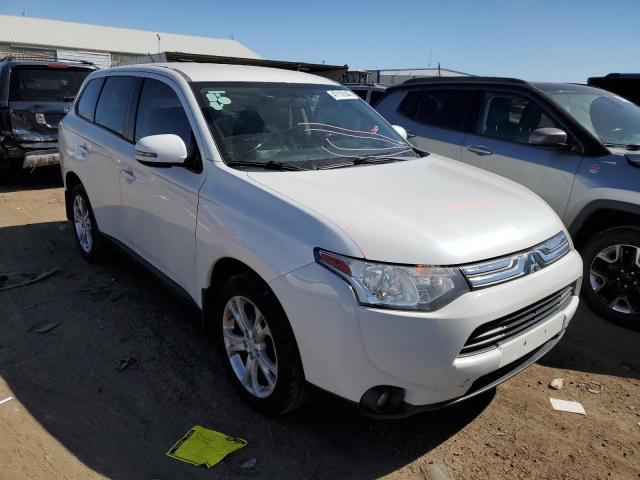 JA4AZ3A3XEZ007331 Mitsubishi Outlander Se