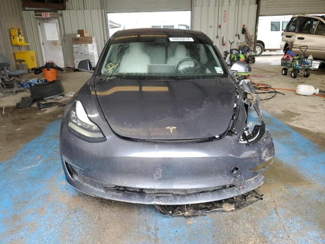 5YJ3E1EB0JF182817 Tesla MODEL 3
