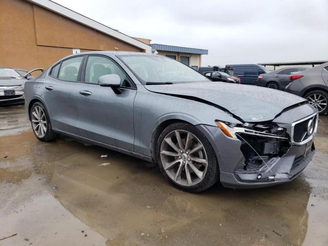 7JR102FK8KG001384 Volvo S60 T5 Momentum
