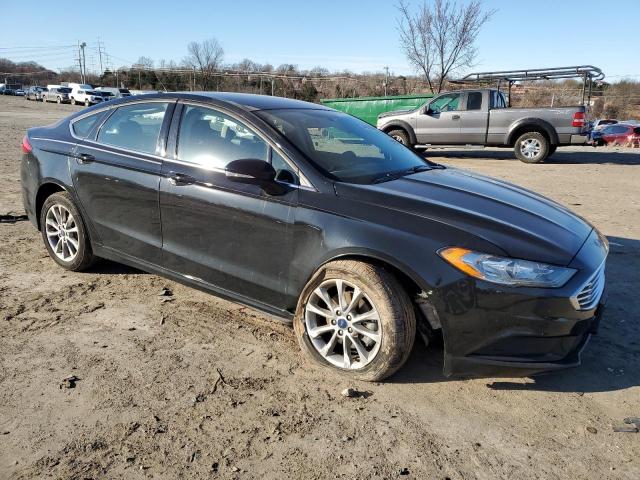 3FA6P0HD7HR328238 Ford FUSION SE