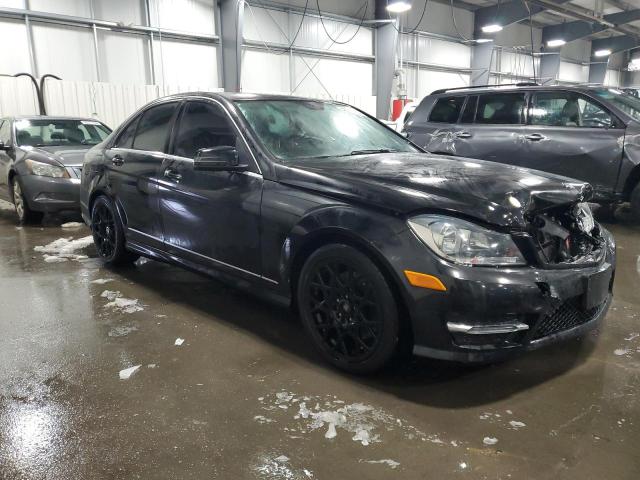 WDDGF8AB7EA956255 Mercedes-Benz C 300 4matic