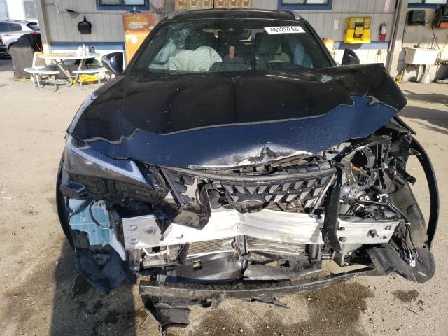 JTHX6JBH8P2156032 Lexus Ux 250h Base