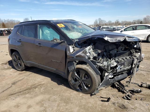 3C4NJDBB5KT621328 Jeep Compass Latitude