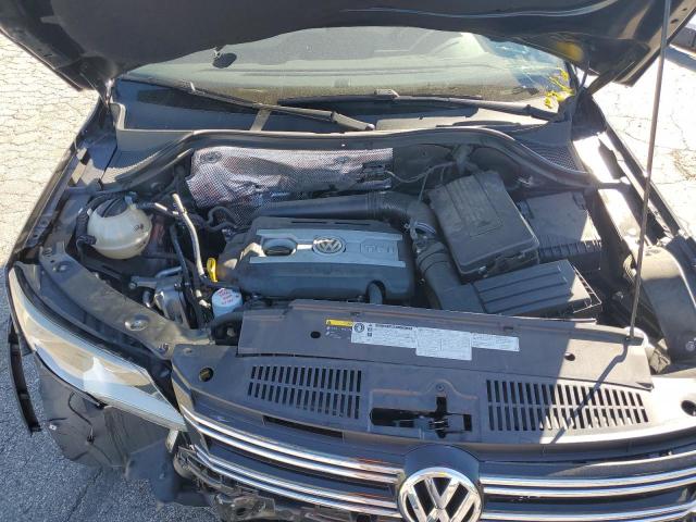 WVGRV7AX8HK000921 Volkswagen Tiguan Wolfsburg