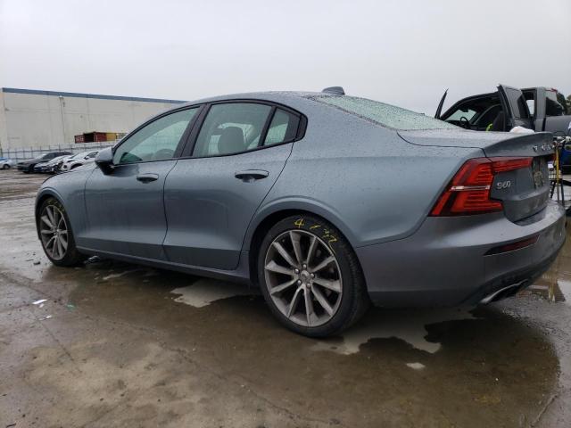 7JR102FK8KG001384 Volvo S60 T5 Momentum