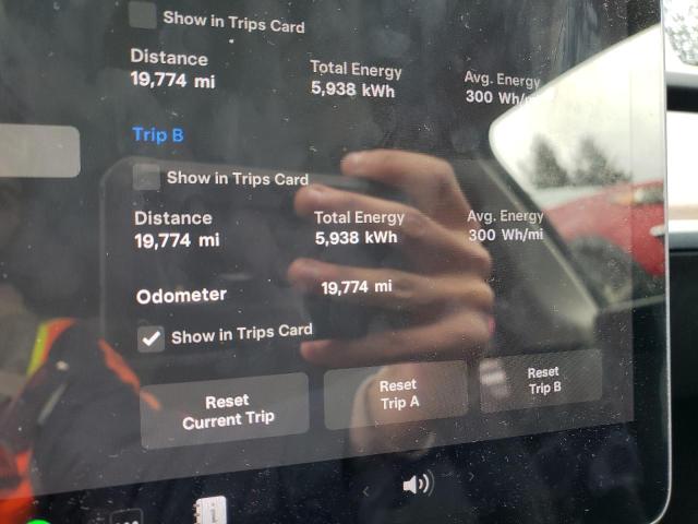 7SAYGDEE4NF322520 Tesla Model Y