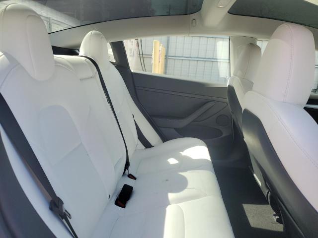 5YJ3E1EA0PF498864 Tesla MODEL 3