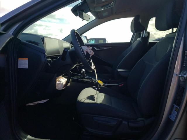 KNDCP3LE5P5070432 KIA NIRO LX