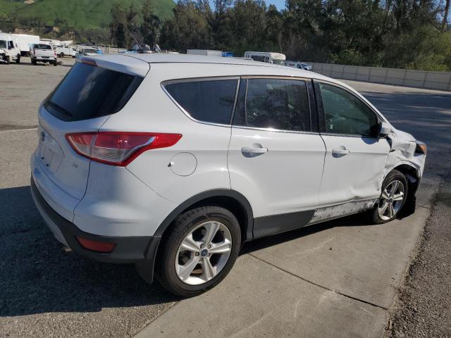 1FMCU0G78GUA68338 Ford ESCAPE SE