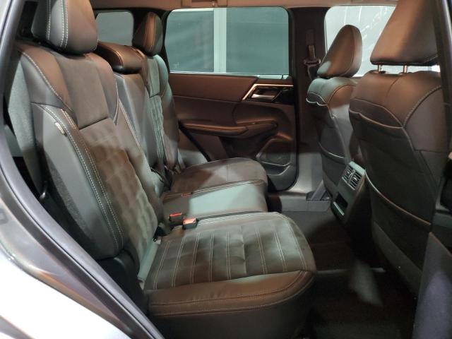 JA4J4UA83PZ024765 Mitsubishi Outlander Se