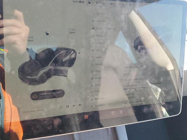 5YJ3E1EA8PF398706 Tesla MODEL 3