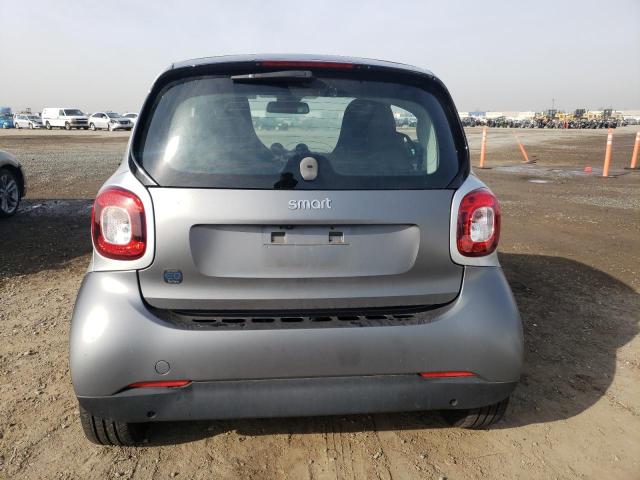 WMEFJ9BA3JK323113 Smart Fortwo