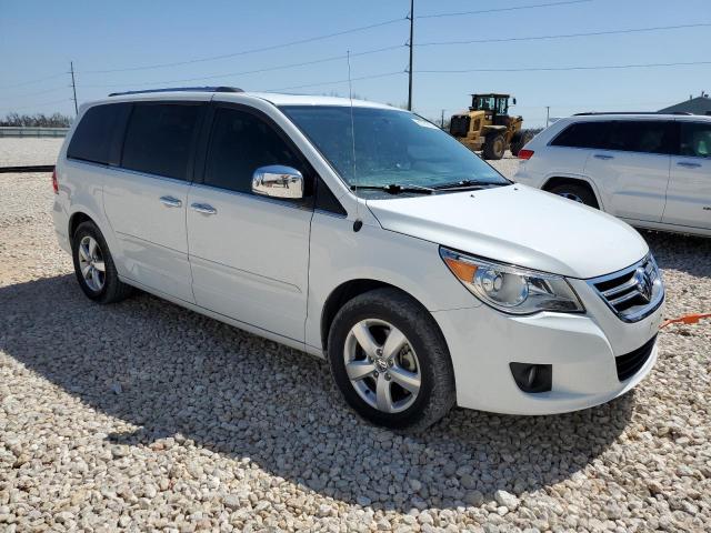 2C4RVADG9ER135447 Volkswagen Routan Sel Premium