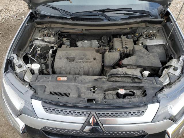 JA4AZ3A35KZ034741 Mitsubishi Outlander Se