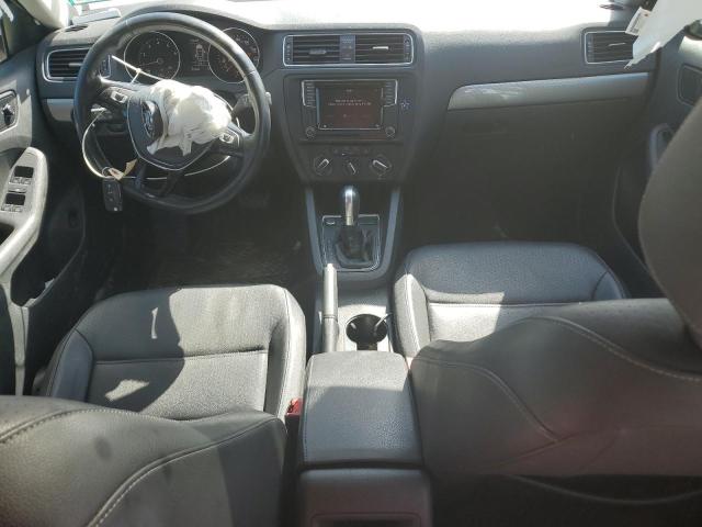 3VWDB7AJ7JM261214 Volkswagen JETTA SE