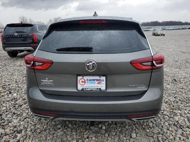 W04GV8SX2J1161318 Buick Regal Tourx Essence