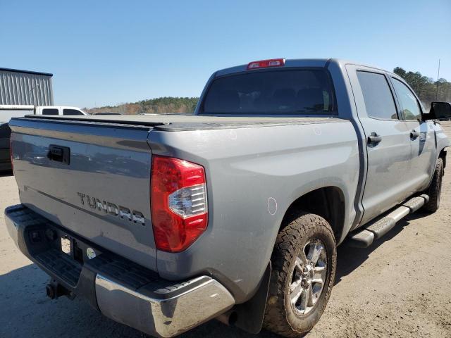 5TFDM5F17JX078657 Toyota Tundra Crewmax Sr5