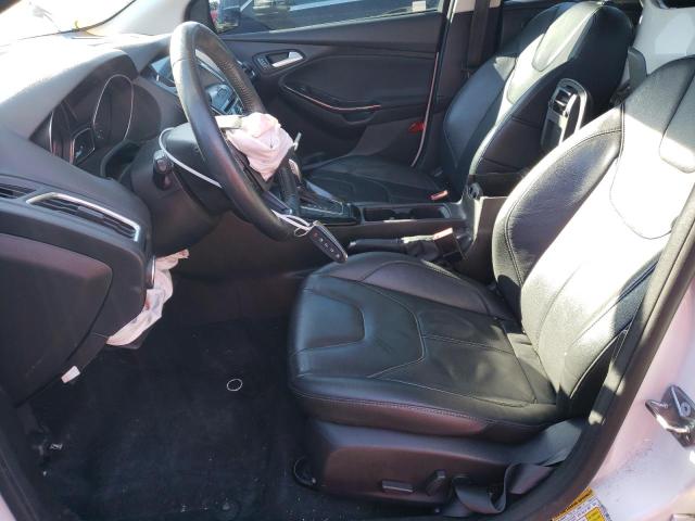 1FADP3J22HL271334 Ford Focus Titanium